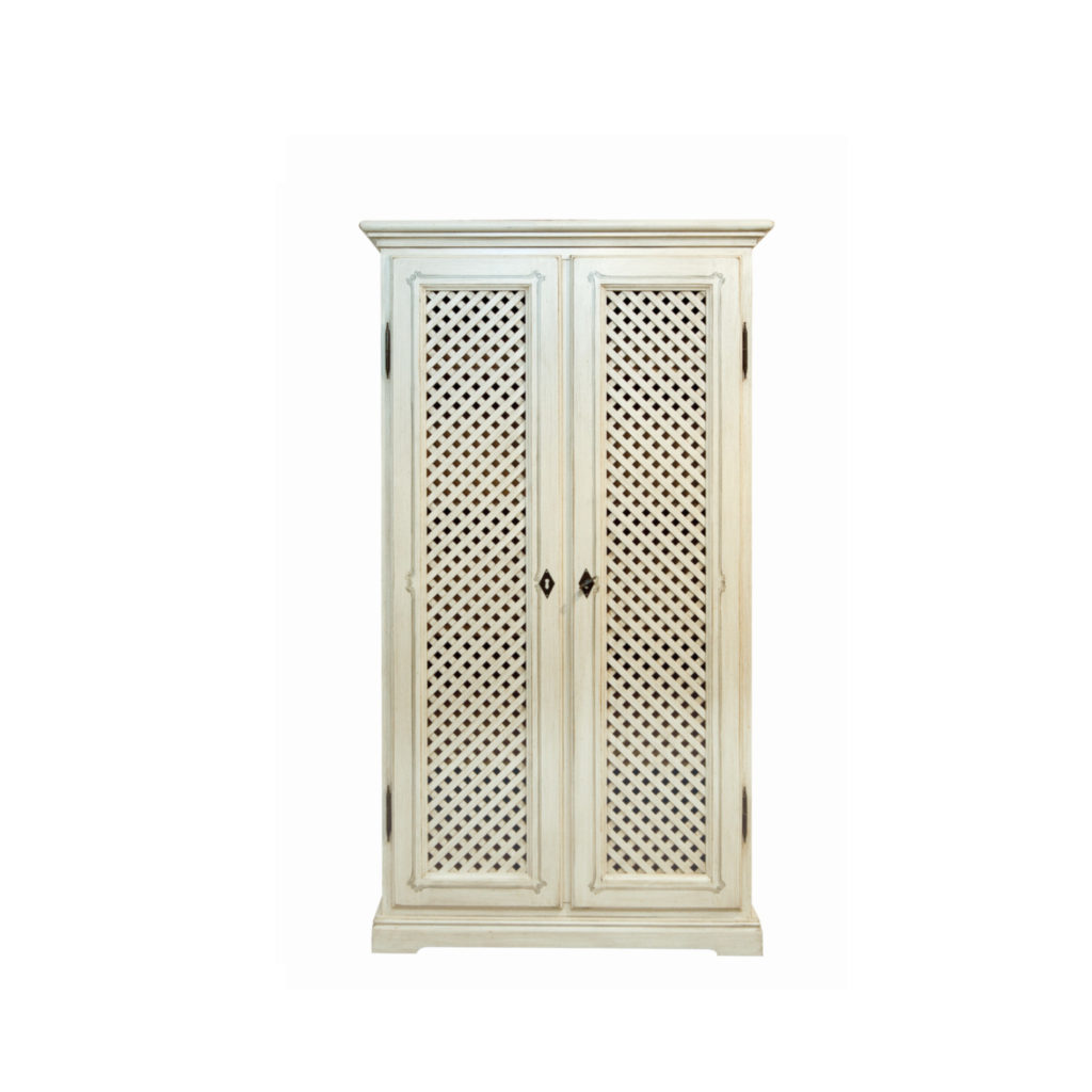 Schoenramer_Gittertuerenschrank