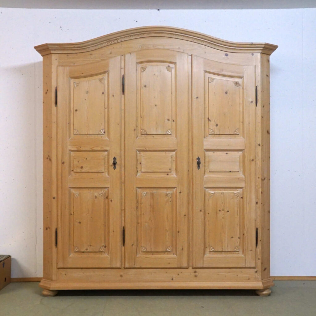 groebner-abverkauf-schrank-chiemgau-3-tuerig-03